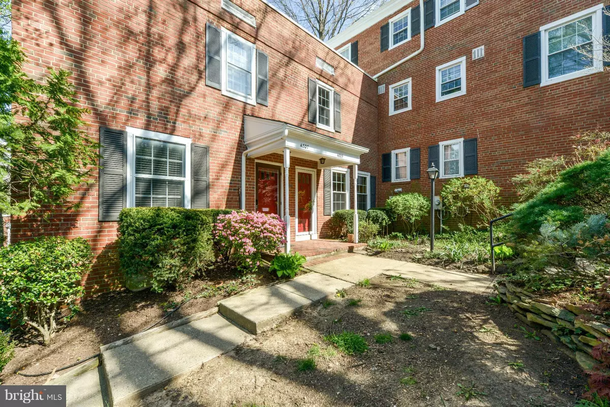 Arlington, VA 22206,4805 28TH ST S