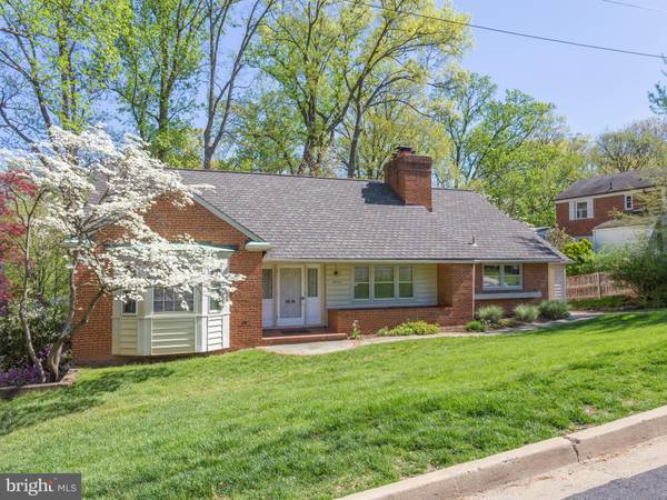 3101 POLLARD ST, Arlington, VA 22207