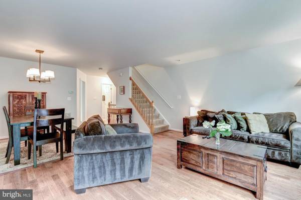 Arlington, VA 22206,2785 24TH RD S