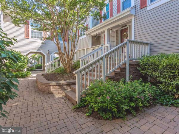 2917-C WOODSTOCK ST #3, Arlington, VA 22206