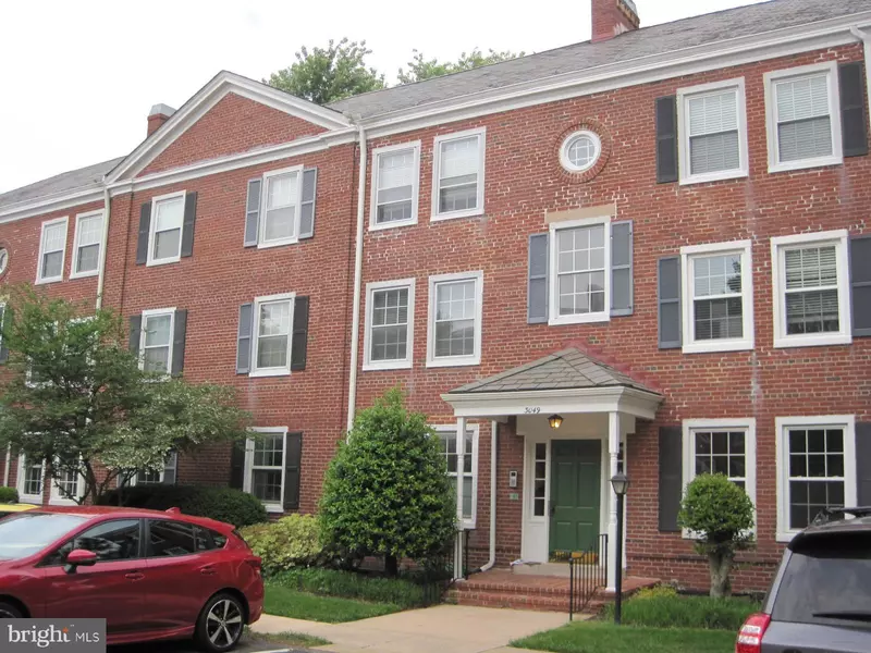 3049 BUCHANAN ST S #B1, Arlington, VA 22206