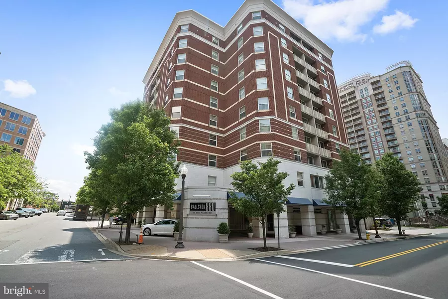 880 POLLARD ST #402, Arlington, VA 22203