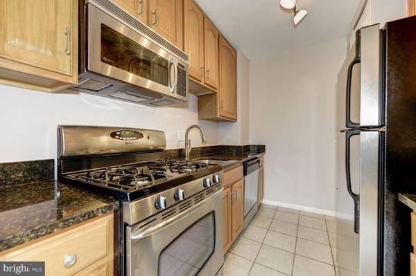 Arlington, VA 22202,1300 ARLINGTON RIDGE RD #508