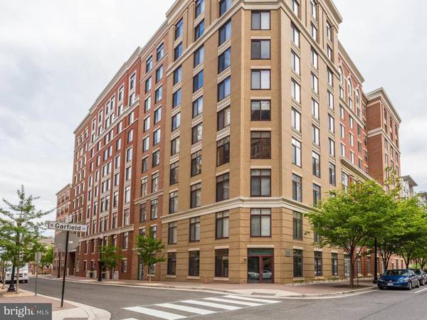 1201 GARFIELD ST #106, Arlington, VA 22201