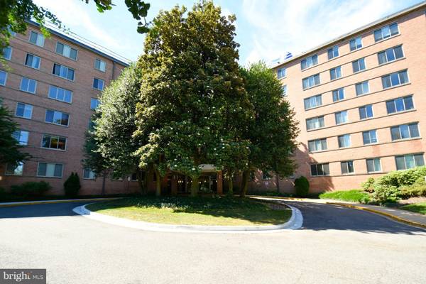 3000 SPOUT RUN PKWY #B603, Arlington, VA 22201