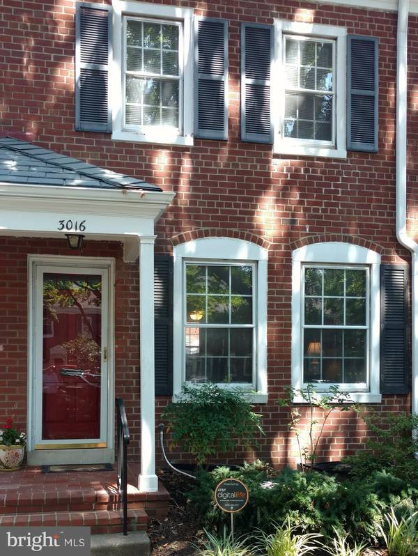 3016 BUCHANAN ST, Arlington, VA 22206