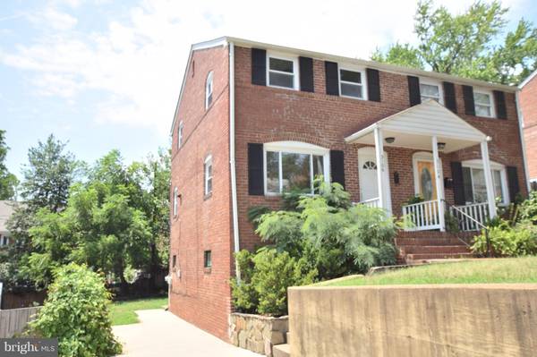 3106 HAYES ST, Arlington, VA 22202