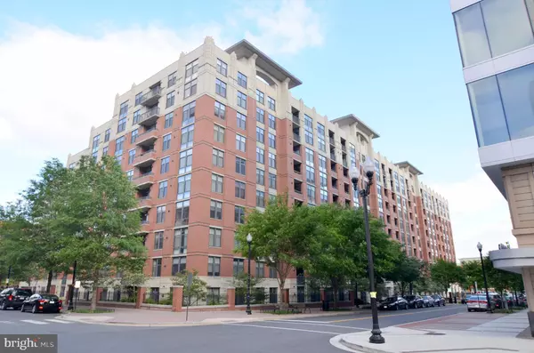 Arlington, VA 22201,1021 GARFIELD ST N #114