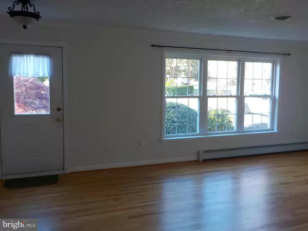 Lothian, MD 20711,6159 FISHERS STATION RD