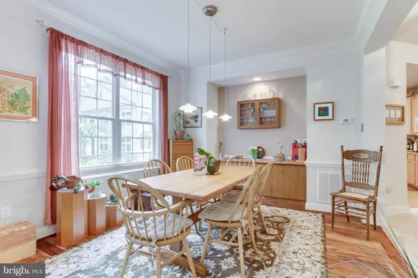 Odenton, MD 21113,851 THICKET CT