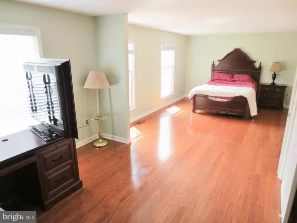 Goldvein, VA 22720,13436 OAKVIEW DR