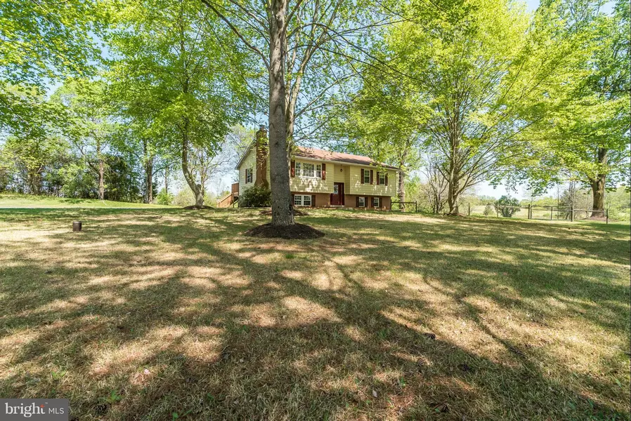 7392 OPAL RD, Warrenton, VA 20186