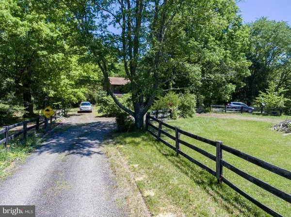 Marshall, VA 20115,8055 LEEDS MANOR RD