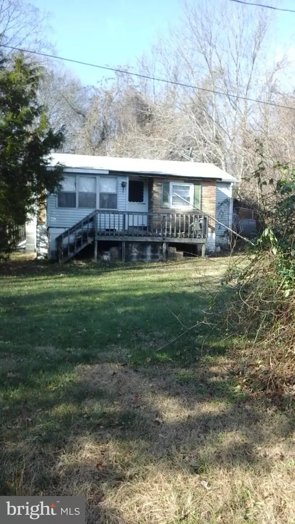 18320 WILLIAMS RD, Triangle, VA 22172