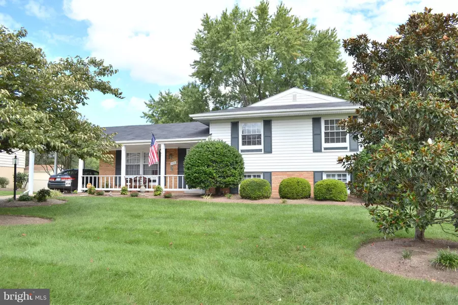 110 BRIGHTON AVE, Sterling, VA 20164