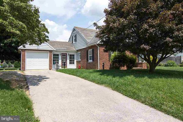 625 W KING ST, Littlestown, PA 17340