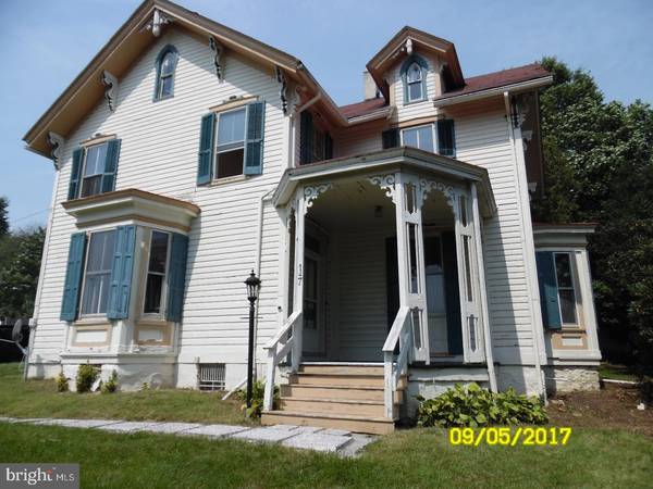 147 CHAPEL AVE, Parkesburg, PA 19365