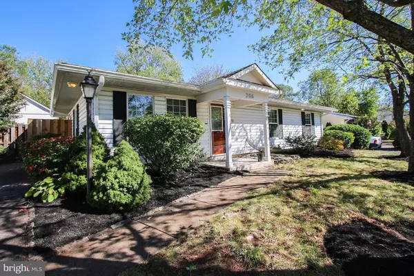 Sterling, VA 20164,206 LAUREL AVE