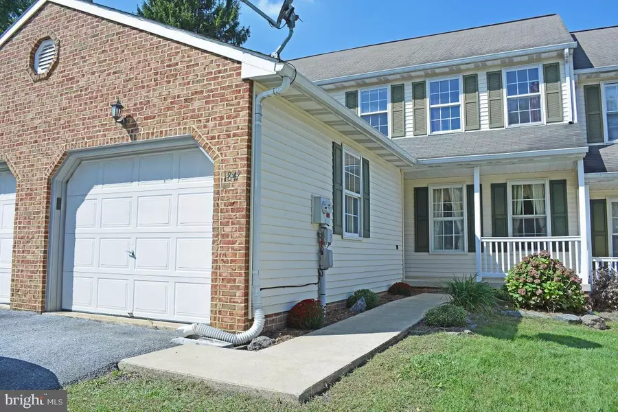 1847 TIMBER PT LN, Lancaster Twp, PA 17603