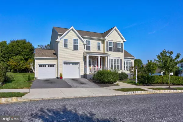 1298 BANNER DR, Lancaster, PA 17601