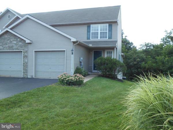 728 MT GRETNA RD, Elizabethtown, PA 17022