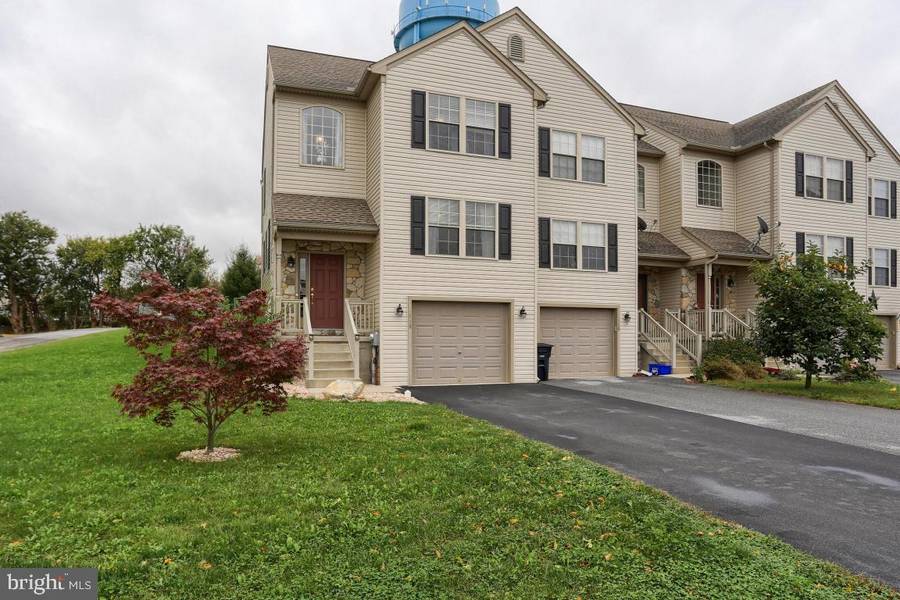 118 MARBLE AVE, East Earl, PA 17519