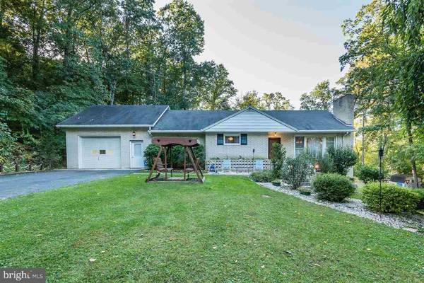 455 FICKES RD, Dillsburg, PA 17019