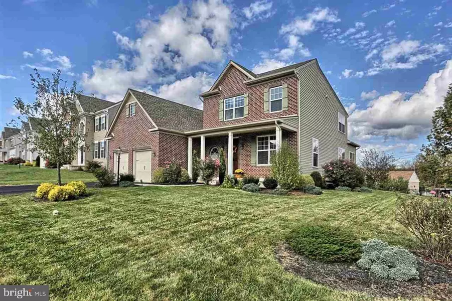 2 BETHPAGE DR, Mechanicsburg, PA 17050