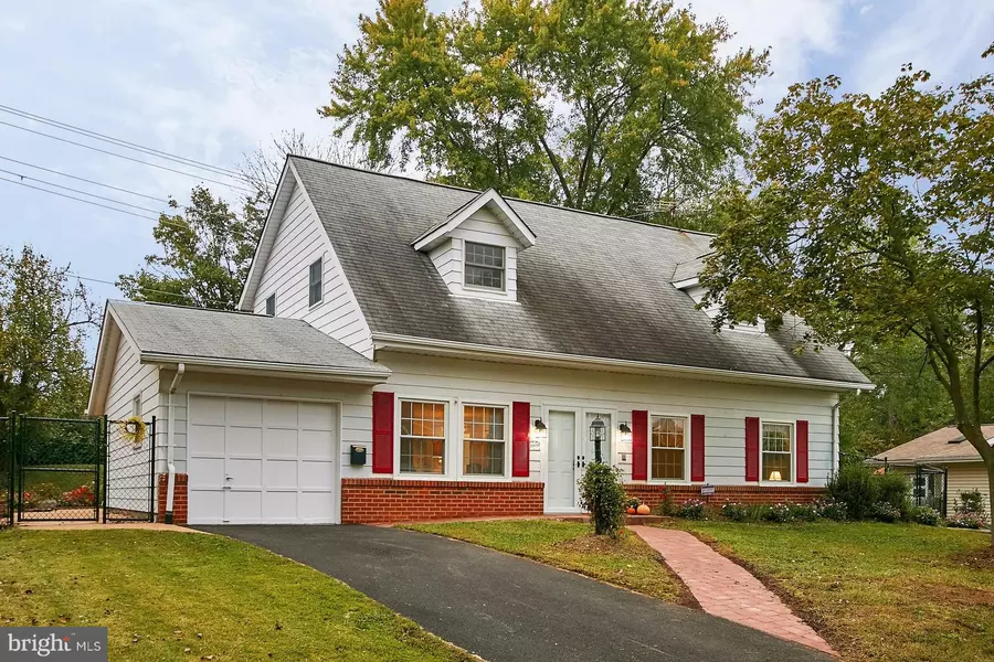 1009 IRONWOOD RD, Sterling, VA 20164