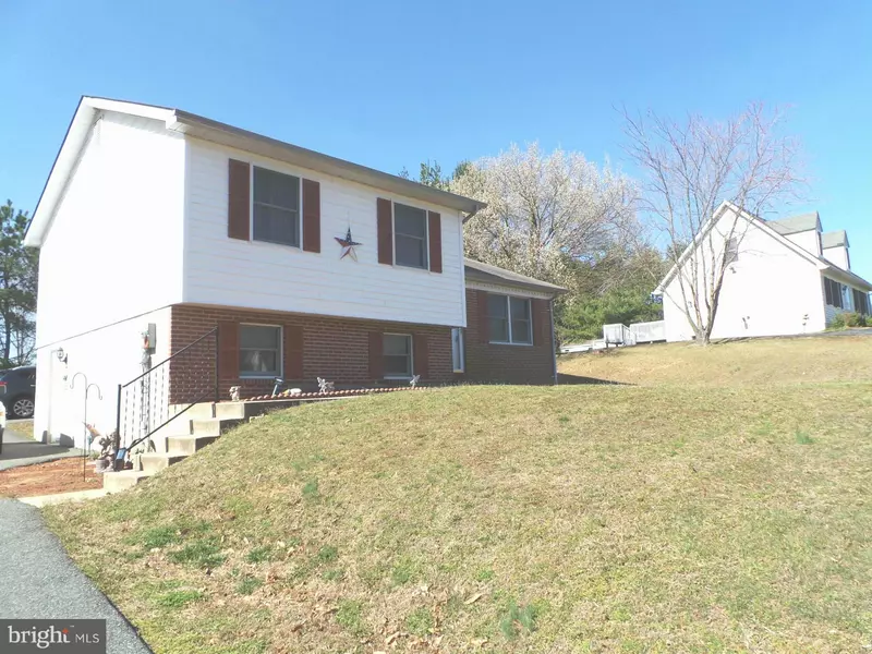 16 SANDY RUN LN, Elkton, MD 21921