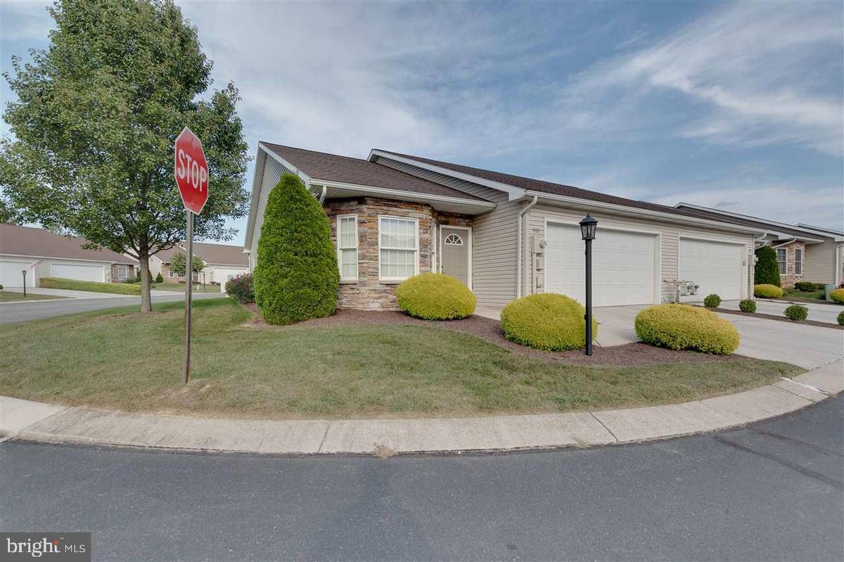 Hanover, PA 17331,400 PARKVIEW LN