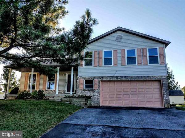 1049 FRIAR RUN, Hanover, PA 17331