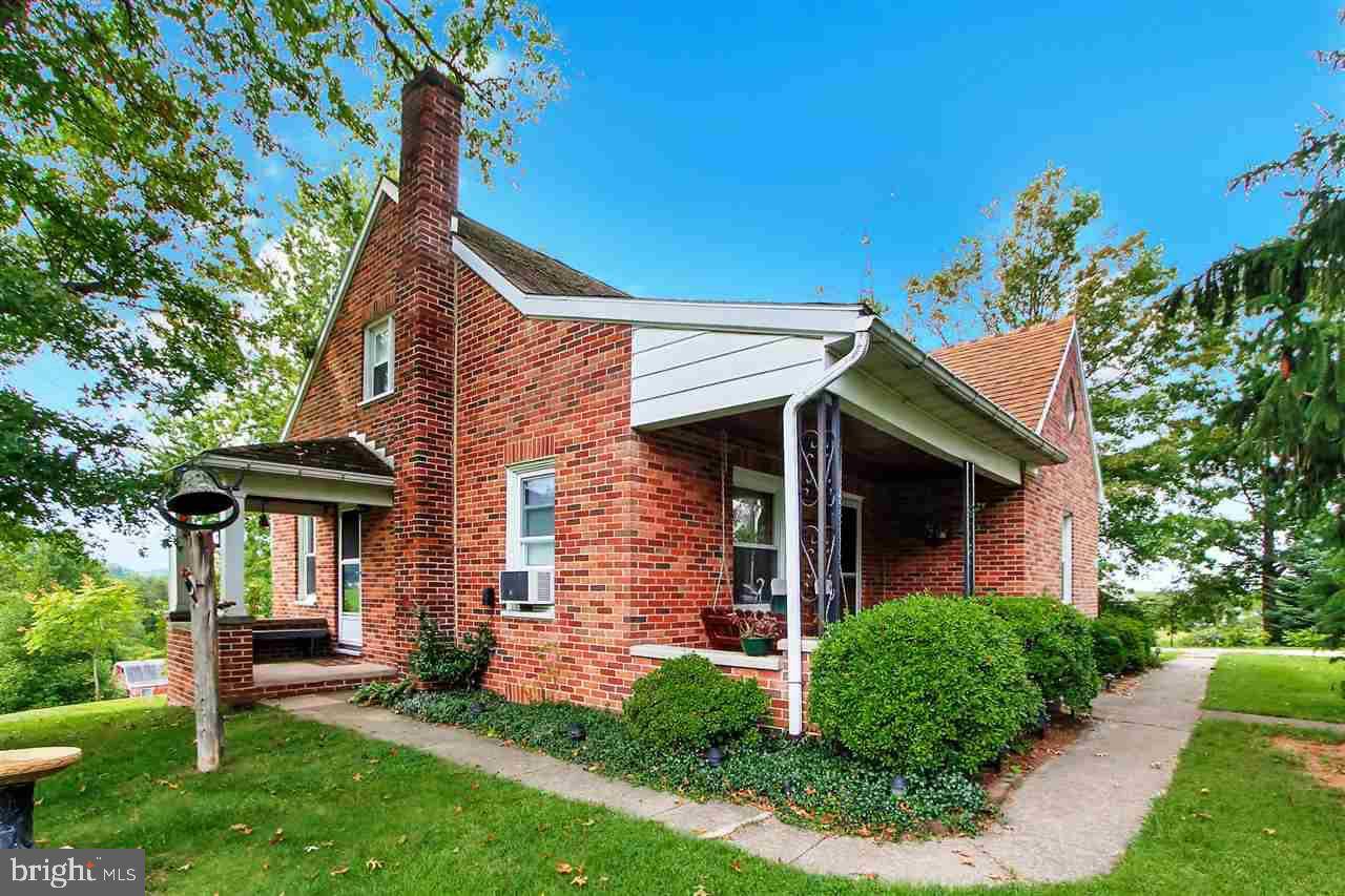 100 MOULSTOWN RD, Abbottstown, PA 17301