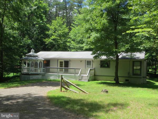 682 WALDEN RD, Hedgesville, WV 25427