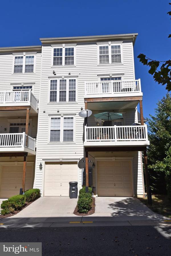 Alexandria, VA 22312,5645 HARRINGTON FALLS LN #T