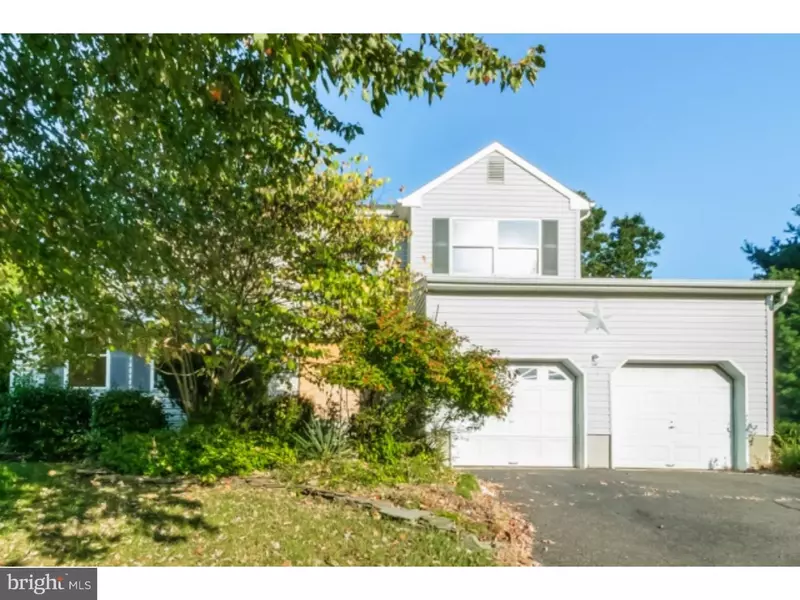 7 MACINTOSH CT, Jackson, NJ 08527