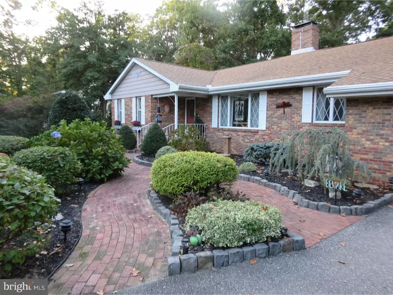 10 MALAGA DR, Upper Deerfield, NJ 08302