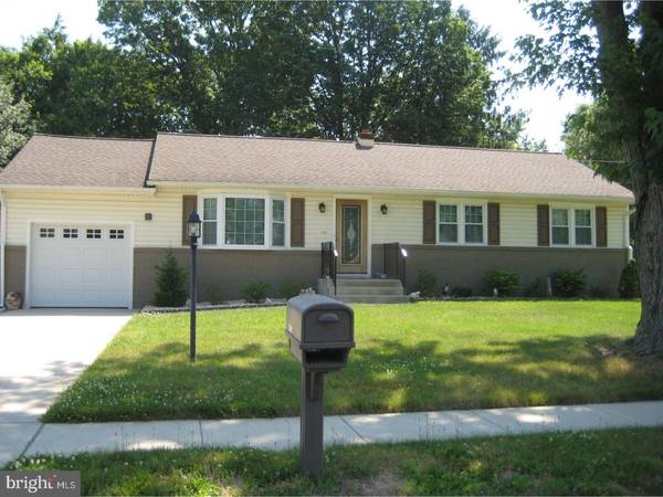 110 HANDLER DR, Burlington Township, NJ 08016