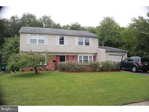 19 EVERGREEN DR, Willingboro, NJ 08046