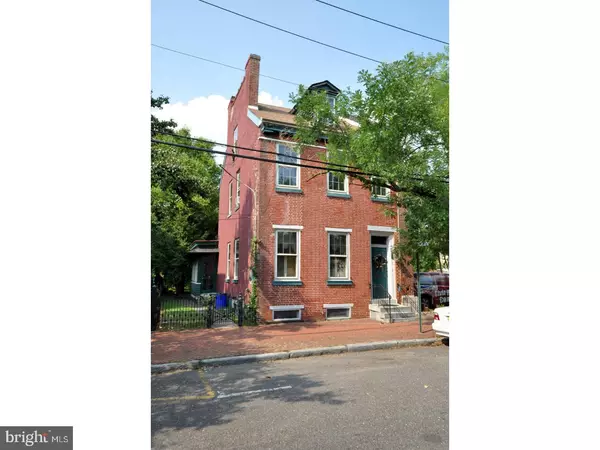 17 W UNION ST, Burlington, NJ 08016