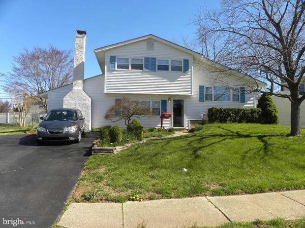 1118 GREENTREE RD, Newark, DE 19713