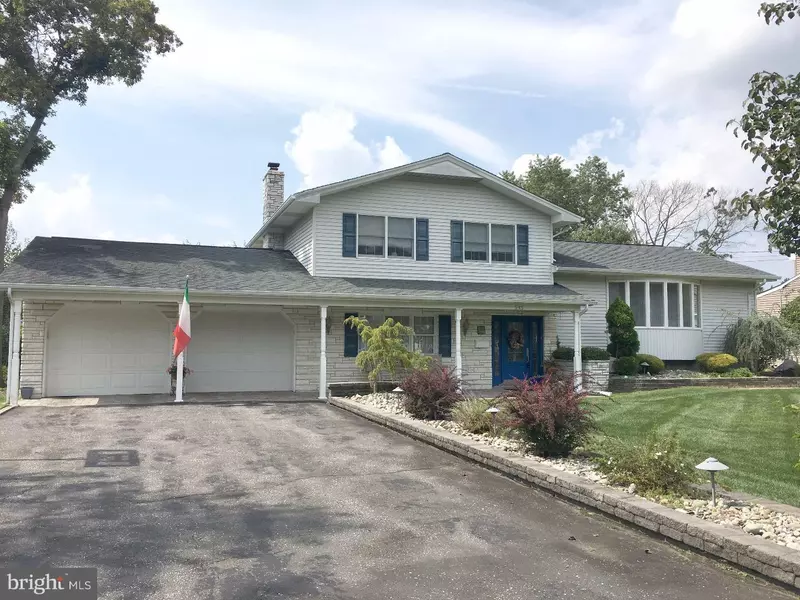 545 PLEASANT ST E, Hammonton, NJ 08037