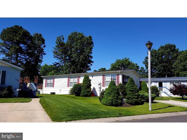 13 CLUBHOUSE LN, Sicklerville, NJ 08081