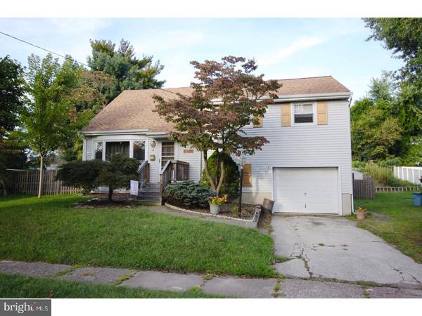 4 RONDON AVE, Berlin, NJ 08009