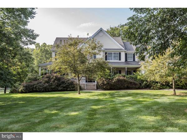 5 RINGOS MILL RD, Hopewell, NJ 08525