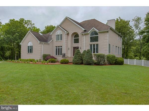 101 HIDDEN SPRINGS LN, East Windsor, NJ 08520