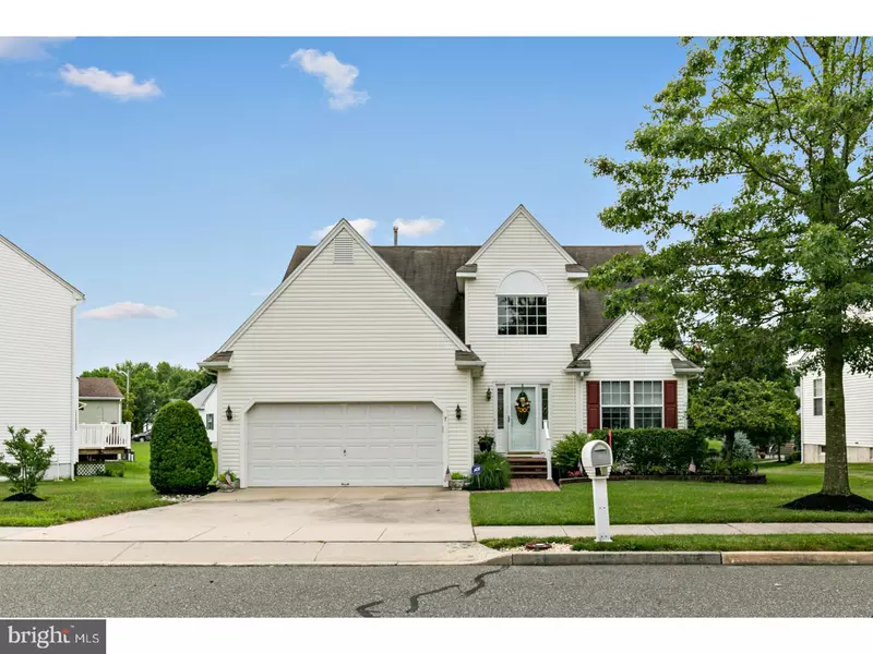 7 ROSLYN DR, Delran, NJ 08075