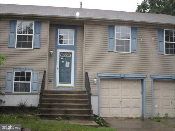 38 CHARLESTON DR, Sicklerville, NJ 08081