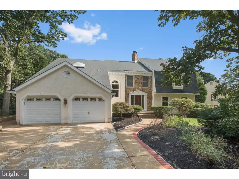 4 WOODSTONE DR, Voorhees, NJ 08043