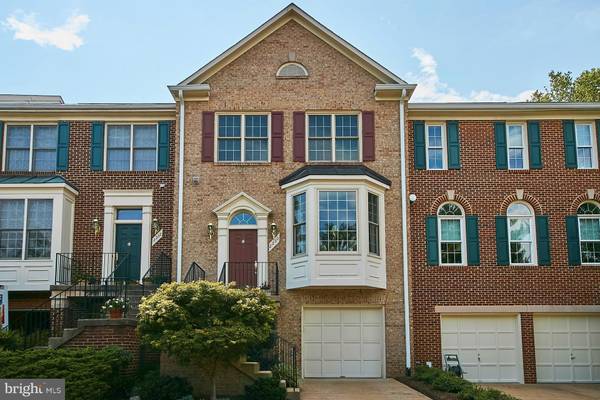 2230 JOURNET DR, Dunn Loring, VA 22027